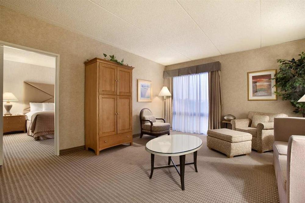 Hotel Doubletree By Hilton Bradley International Airport Windsor Locks Zimmer foto